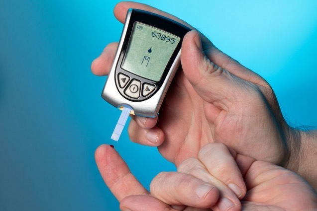 como usar medidor glucosa
