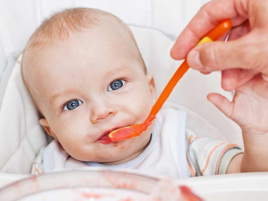 Babycook bebe comiendo