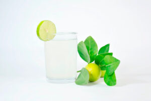 agua con limón